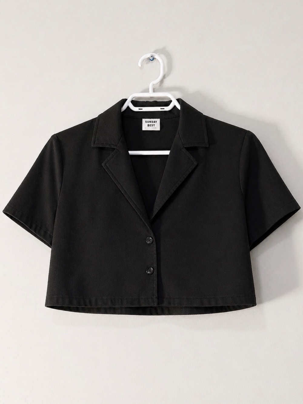 Aritzia SUNDAY BEST Tuesday Black Cropped Button-Front Top Size S - Picture 2 of 7